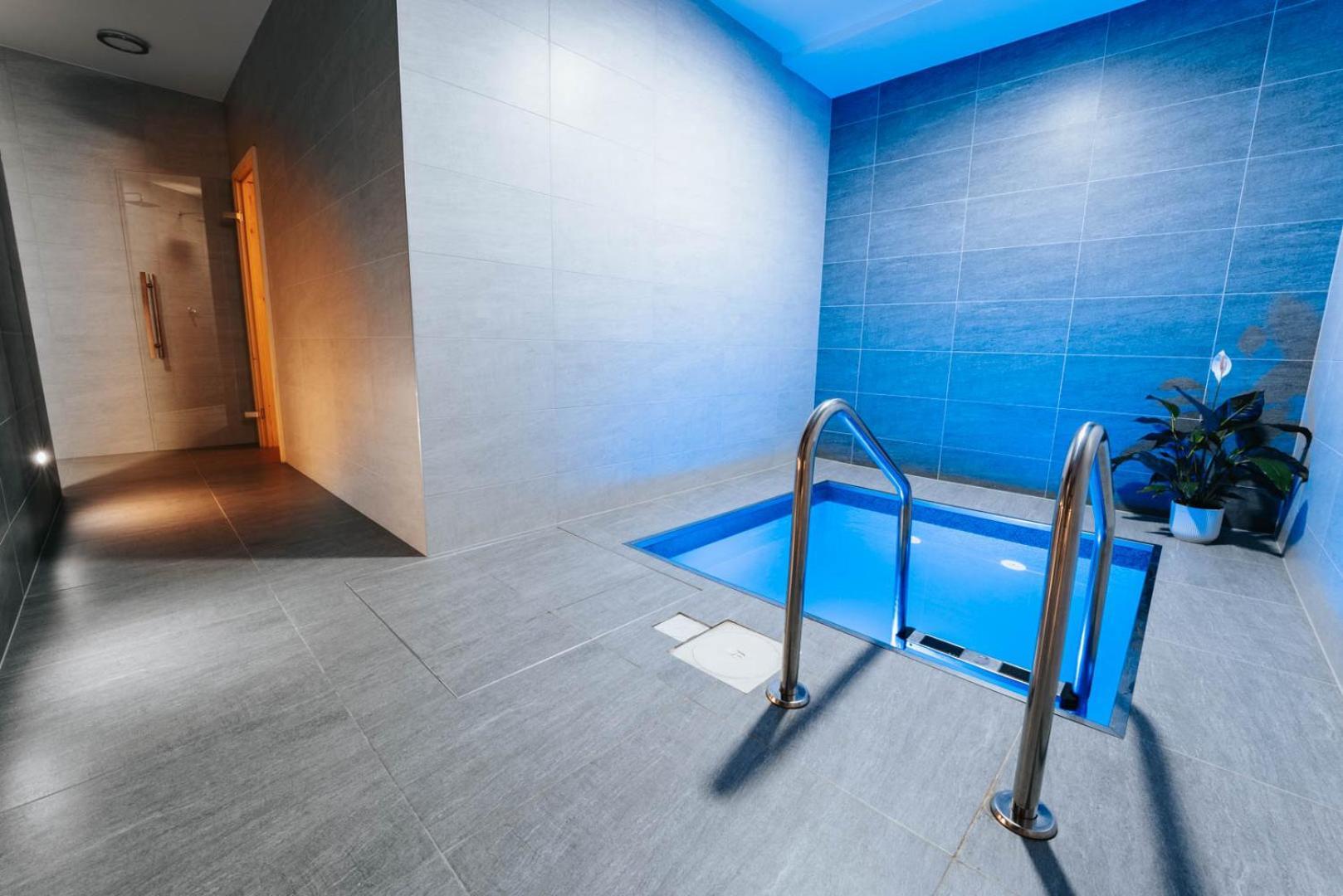 Hotel Artaban Zirovnice Luaran gambar