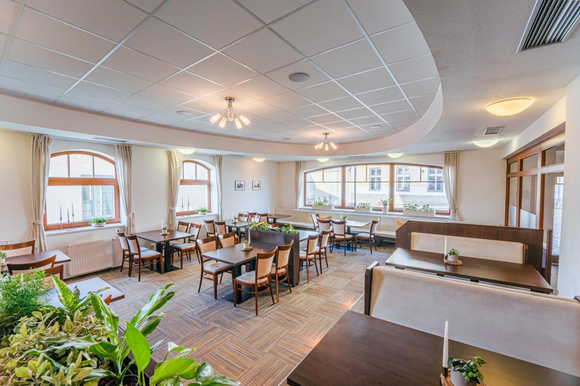 Hotel Artaban Zirovnice Luaran gambar